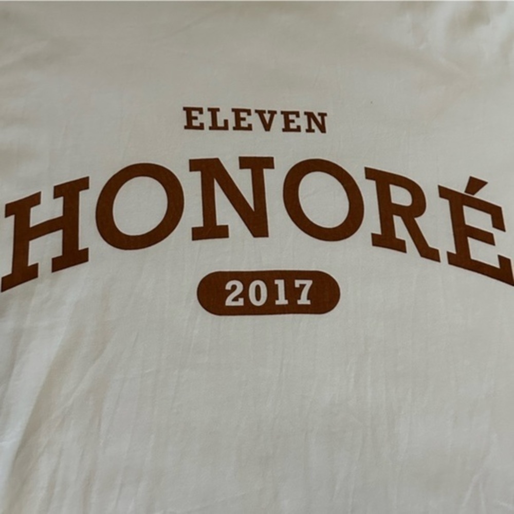 NWT 11 Honoré Collection Tiana Graphic Tee size 2x or 18/20 - Picture 3 of 12